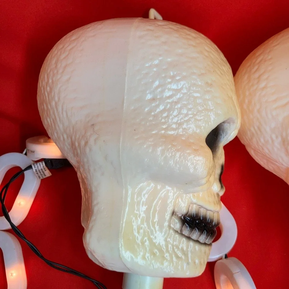 GBE Inc Skull Chain Link String Lights Hanging Halloween Skeleton